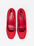 Classic Red Pumps with Round Toe