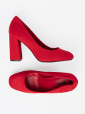 Classic Red Pumps with Round Toe