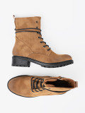Lace-up caramel ankle boots with shaded toe effect