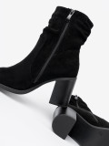 Elegant Black Ankle Boots with Block Heel and Gathered Shaft