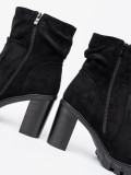 Stylish Black Ankle Boots with Ruffled Shaft