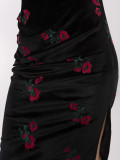 Elegant Midi Dress with Long Sleeves