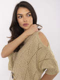 Elegant gold sweater with 3/4 sleeves