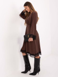 Elegant brown midi dress with lace and long sleeves
