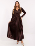 Elegant maxi dress with belt and sequins, brown