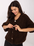 Elegant brown sweater with 3/4 sleeves and buttons
