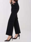 Elegant black straight-leg trousers with high waist and belt