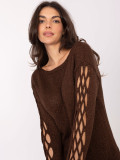 Elegant brown sweater with round neckline