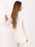 Elegant ecru blazer
