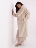 Elegant beige coat with lining