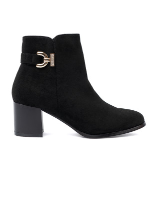Stylish Black Ankle Boots with Elegant Embellishment