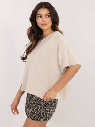 Beige elegant sweater with 3/4 sleeves