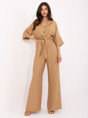 Elegant Camel Set