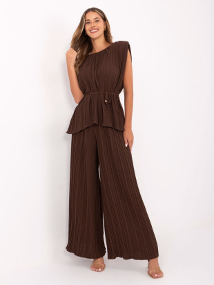 Elegant Set in Dark Brown