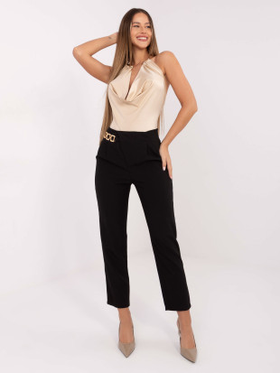 Elegant black cigarette trousers with high waist and chain detail
