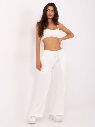 Stylish ecru sweatpants