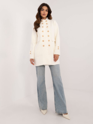 Elegant ecru coat