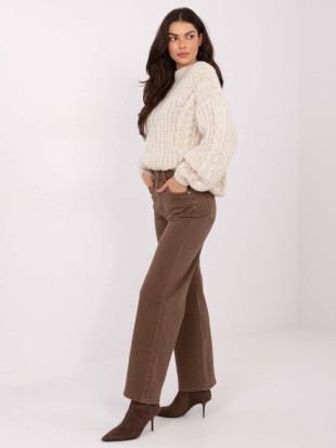 Women's brown straight-leg jeans