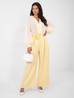 Elegant yellow wide-leg trousers with belt